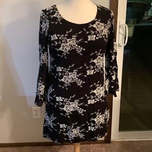 Lux II Embroidered Dress Size large Black w white embroidery New with Tags